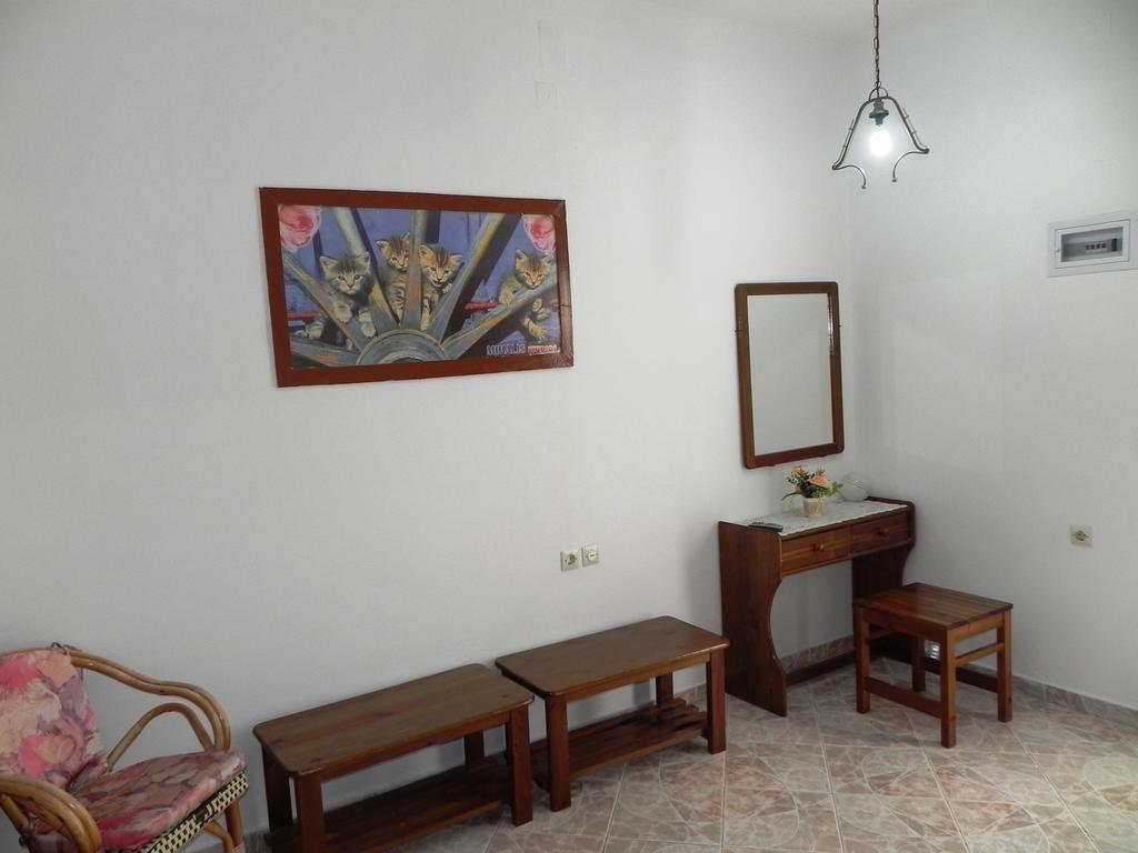 Mihalis Studios Lakki  Zimmer foto