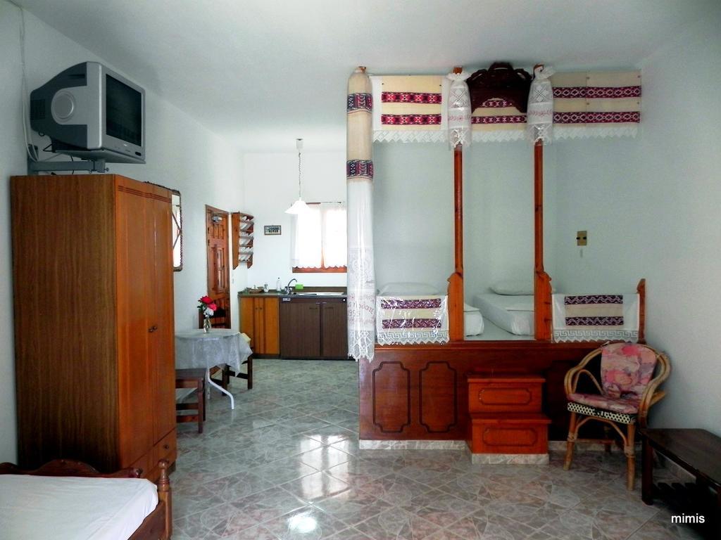 Mihalis Studios Lakki  Zimmer foto